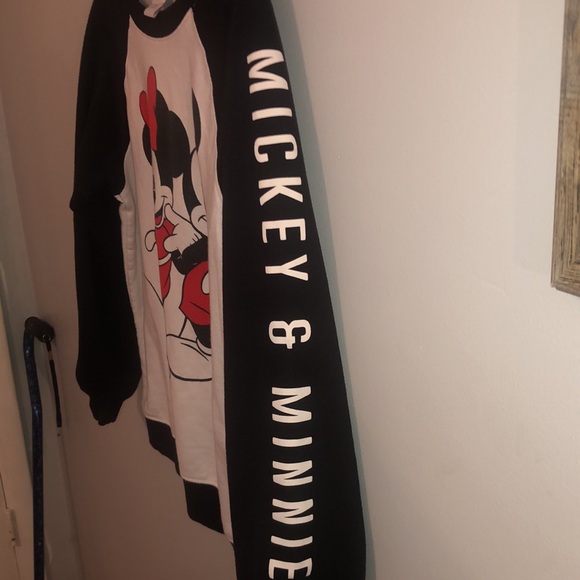 Disney Mickey and Minnie Sweatshirts Jr Size L - Picture 5 of 6